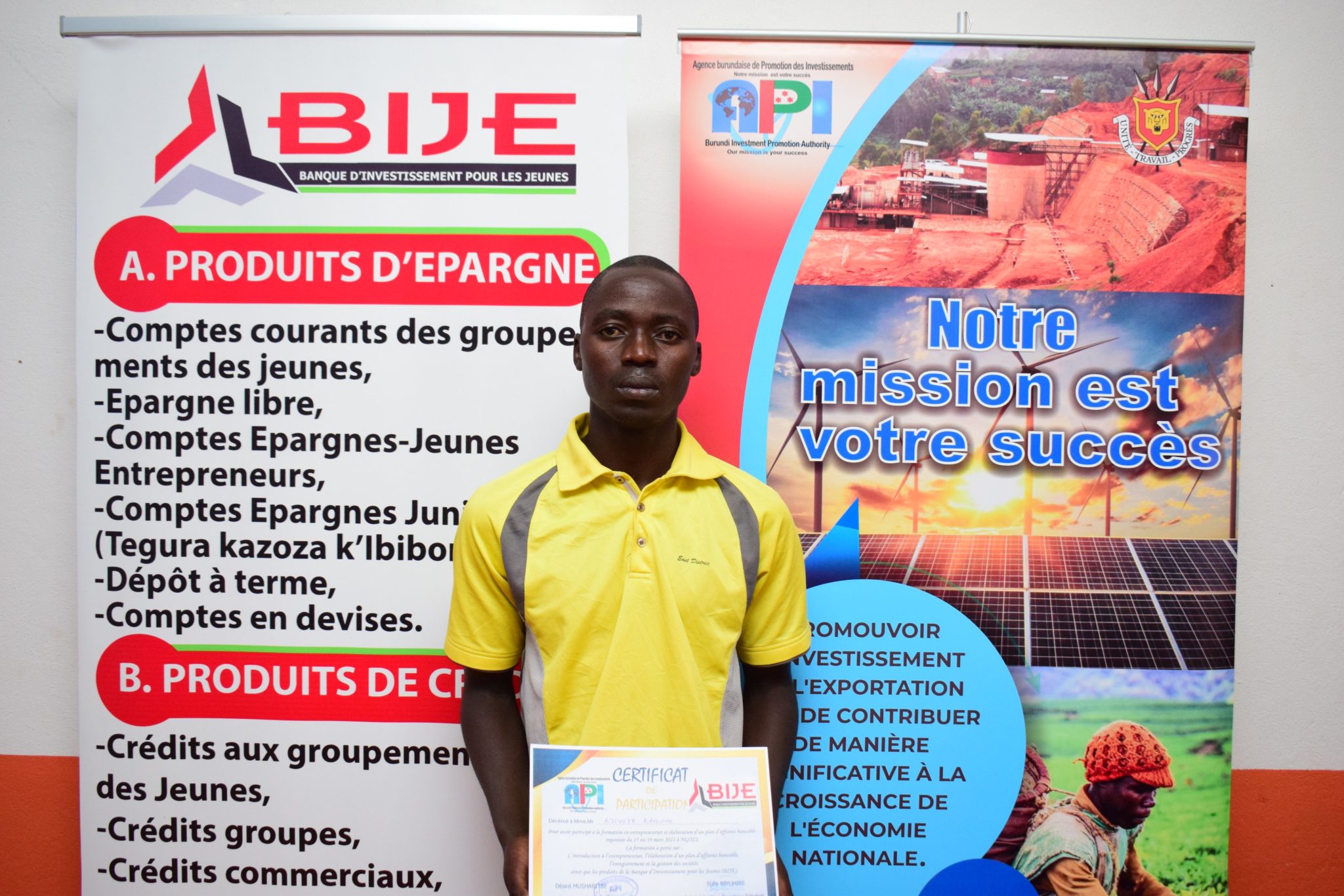 BURUNDI : Un jeune agriculteur – cultivateur de bananes de KIRUNDO primé par l’API