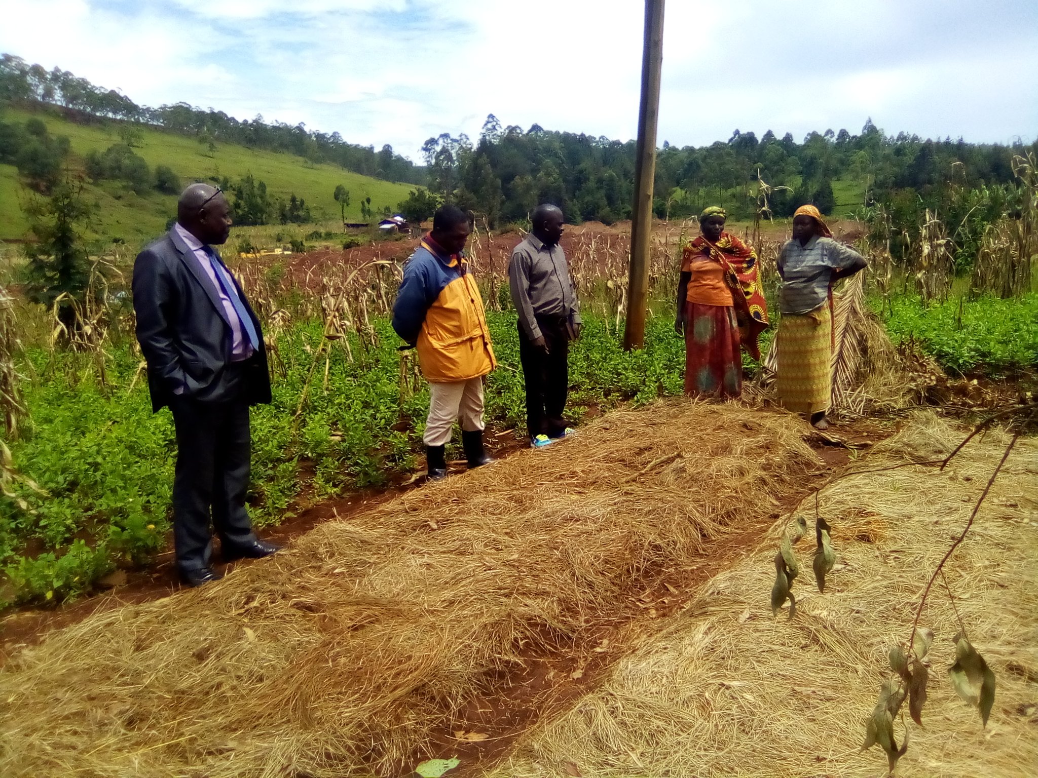 BURUNDI : Visite pour constater la production agricole locale / MWARO