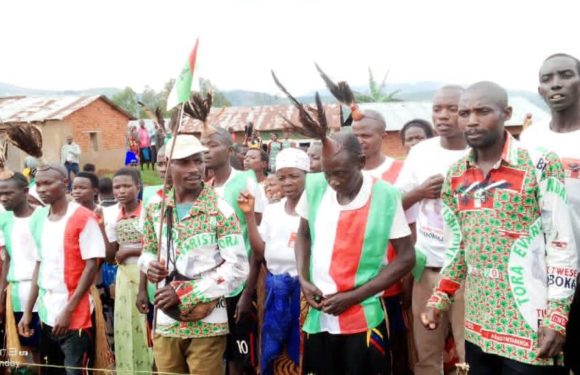 BURUNDI : Le CNDD-FDD RUMONGE en réunion pour débattre à BURAMBI