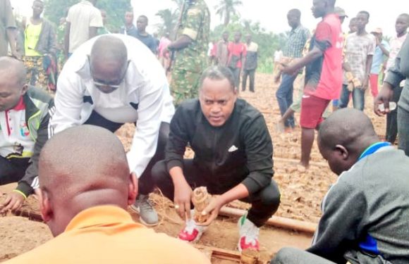 BURUNDI : TDC – Préparer une pépinière de CASSIA SIAMEA sur la rivière RWABA à KABONDO / MAKAMBA
