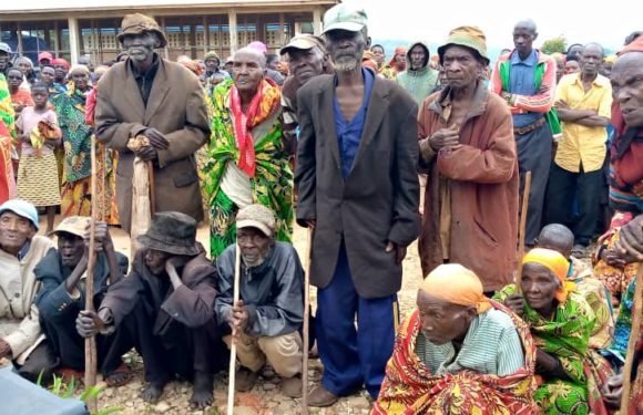 Burundi : Solidarité envers 180 personnes âgés à BUKEYE / MURAMVYA