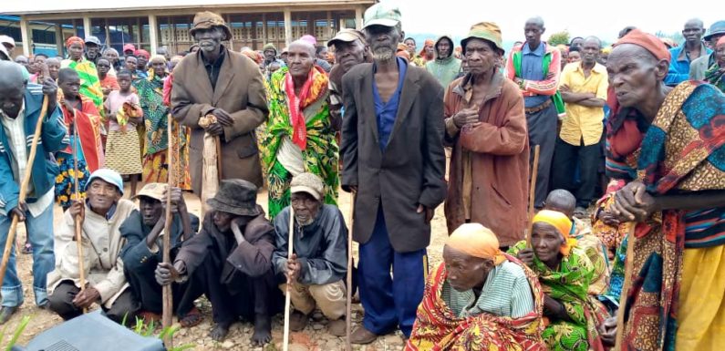 Burundi : Solidarité envers 180 personnes âgés à BUKEYE / MURAMVYA