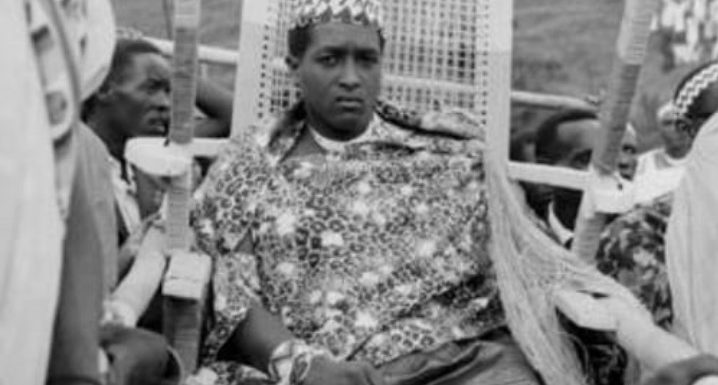 Génocide Régicide du BuRuNDi : Le 30-03-1972, le Roi MWaMi NTaRe V était enlevé à KaMPaLa en uGaNDa