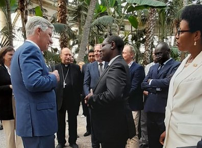 BuRuNDi : Amb. NTaHiRaJa Thérence rencontre le Roi Philippe de Belgique