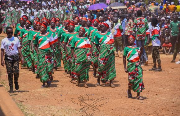 Burundi : Les femmes CNDD-FDD à Bugabira fêtent – Umukenyererarugamba day – / Kirundo