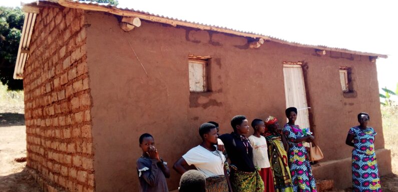 Burundi : Don d’une maison à un citoyen démuni de Mugera, Mushiha / Cankuzo