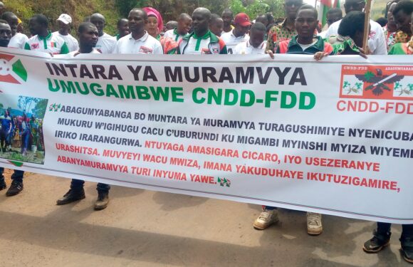 Burundi : Des milliers de Bagumyabanga marche à Muramvya en faveur de la bonne gouvernance