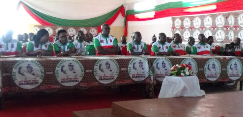 Burundi : Le CNDD-FDD présente ses nouveaux membres du Bureau Politique à Makamba