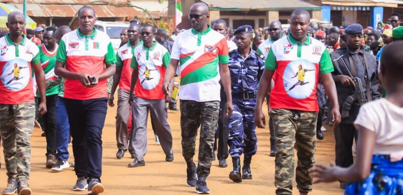 Burundi : Le Secrétaire Général du CNDD-FDD en visite à Kayogoro / Makamba
