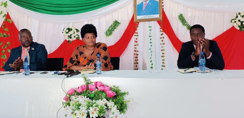 Burundi : Le Ministère de la Santé Publique discute santé à Kirundo
