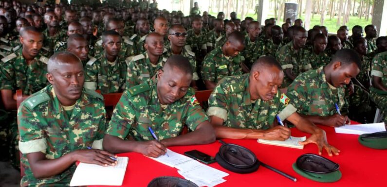 Burundi : Causerie morale des militaires FDNB avant leur déploiement en RDC