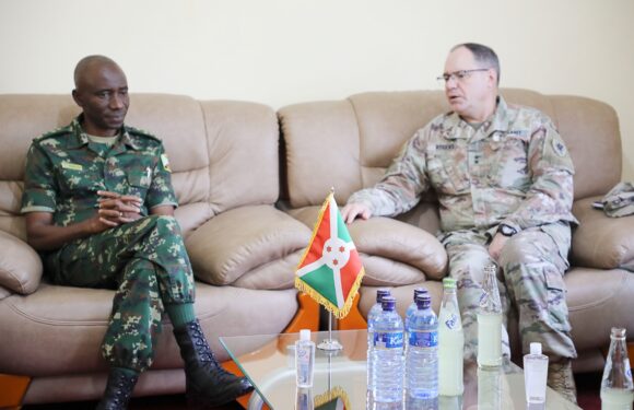 Burundi / USA : Visite d’un Général américain au Chef d’Etat Major FDNB