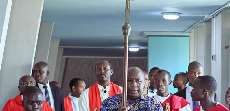 Burundi : Le Chef d’Etat des Barundi participe à la Passion du Christ / Bujumbura