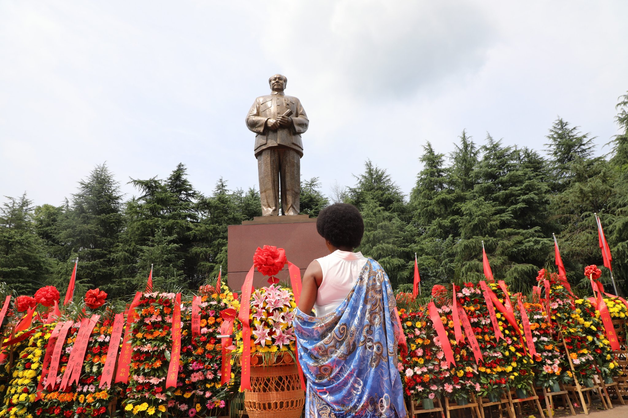 Burundi : La Première Dame renforce les relations avec la Chine lors de sa visite