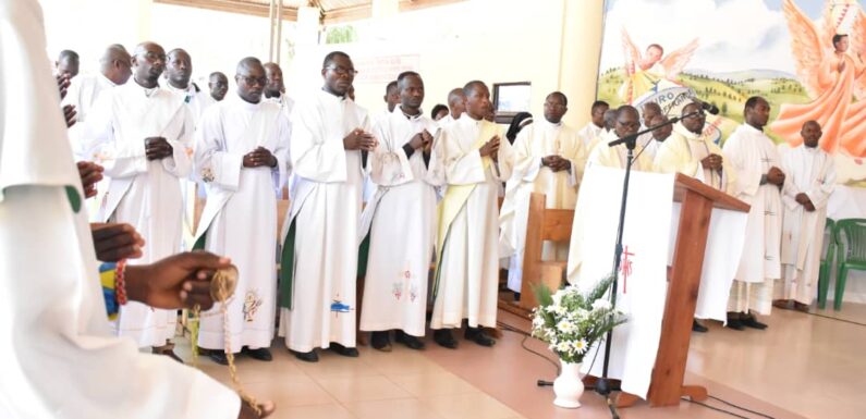 Burundi : Regards Traditionalistes sur la Commémoration Religieuse Catholique Coloniale à Muyaga