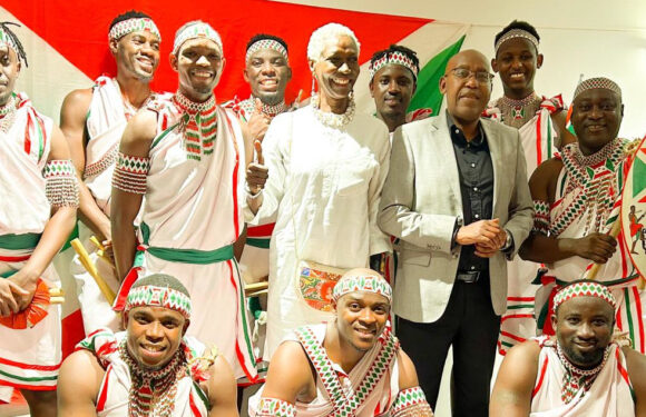 Burundi / France : La magie de la culture à Paris avec Vumera et Amatavu