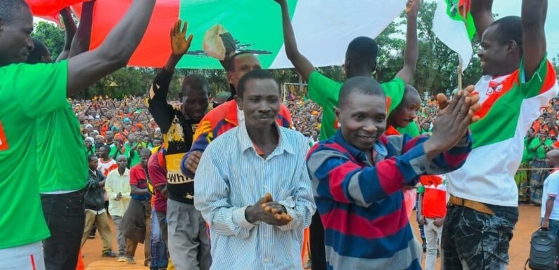 Burundi : Le CNDD-FDD intègre 222 ex-CNL, renforçant la solidarité à Makamba