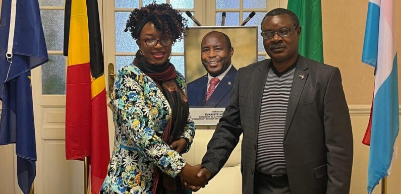 Burundi : Ambassadeur Ntahiraja rencontre le Groupe Amical de Femmes de la diaspora.