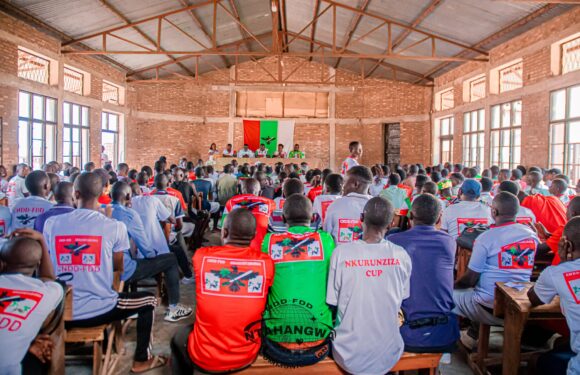 Burundi : Priorités électorales des imbonerakure pour 2025 à Gihosha, Bujumbura.