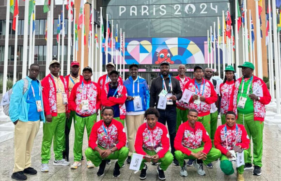 Burundi / France  : Ministre des Sports avec les athlètes aux JO de Paris 2024.