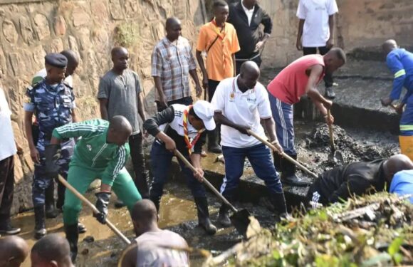 Burundi : Le Vice-Président du Sénat participent aux TDC à Rumonge.