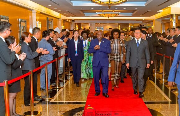 Burundi : Arrivée du couple présidentiel en Chine pour le Forum Sino-Africain.