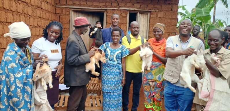 Burundi : RBU2000+ soutient les familles vulnérables de Muyinga.