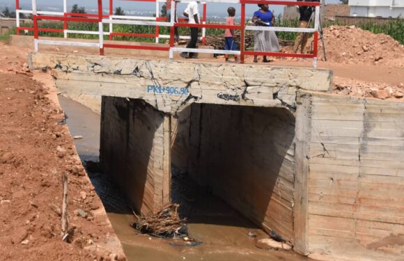 Burundi : Le nouveau pont de Gasenyi réjouit tous les riverains à Bujumbura.